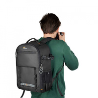 Lowepro Adventura BP300 III, 18L - Black