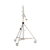Avenger Wind Up Stand 30, Low Base, 2 Risers, Braked Wheels, Silver - 3m